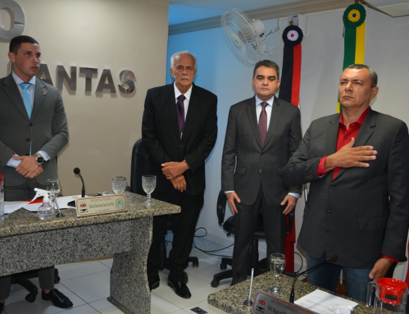 Câmara Municipal de Santa Luzia realiza solenidade histórica de transmissão de cargo no Poder Executivo