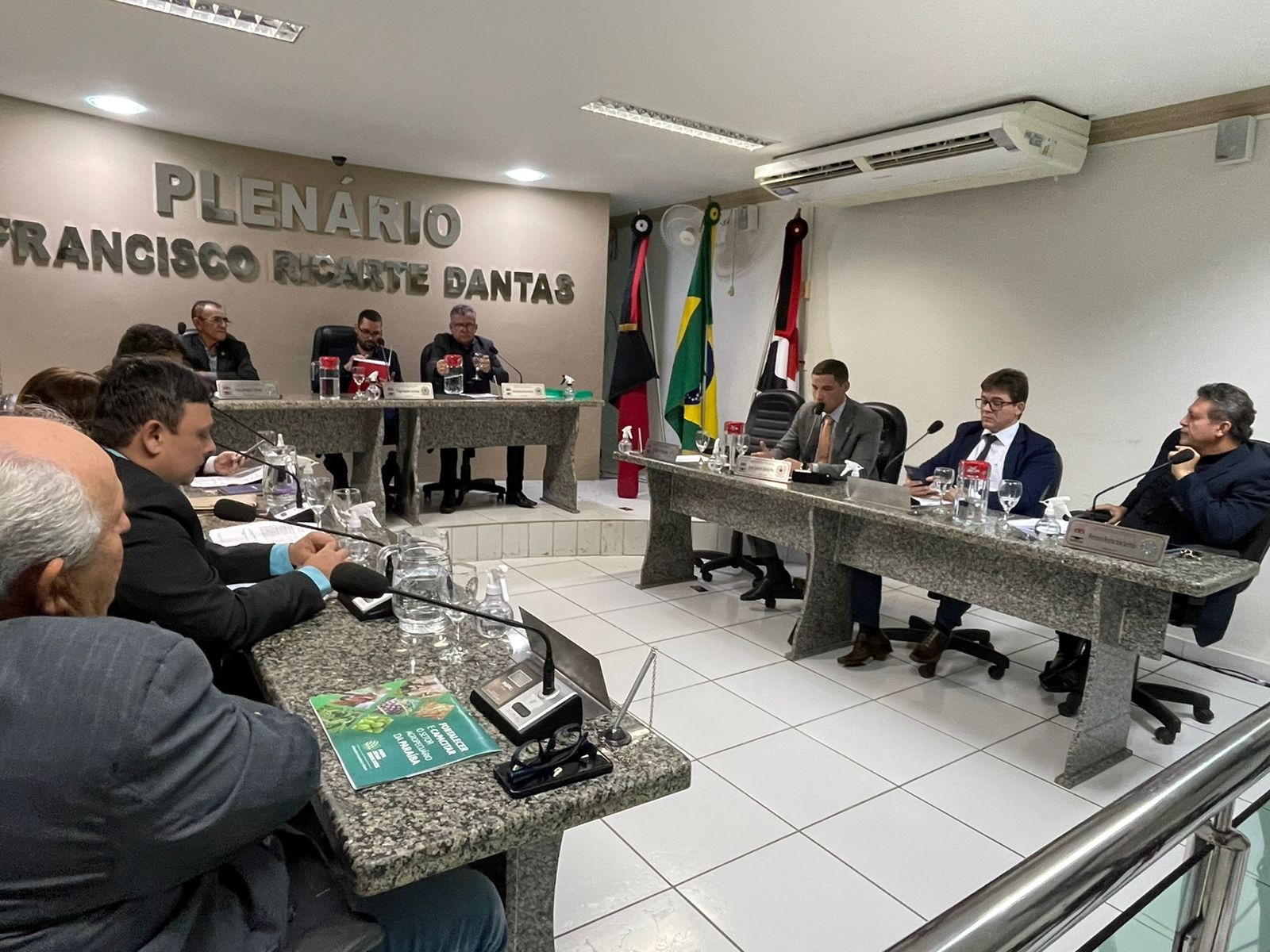 Câmara de Santa Luzia aprova instituição do Dia Municipal do Cinema, em homenagem a Linduarte Noronha, autor do filme Aruanda