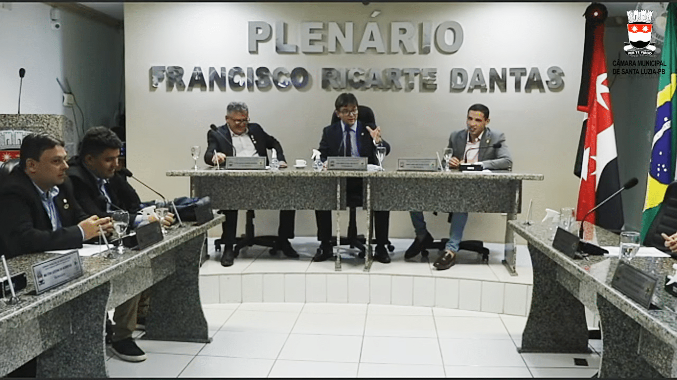 Vereadores debatem projeto que define fibromialgia como deficiência e aprovam transparência em vagas nas escolas e creches