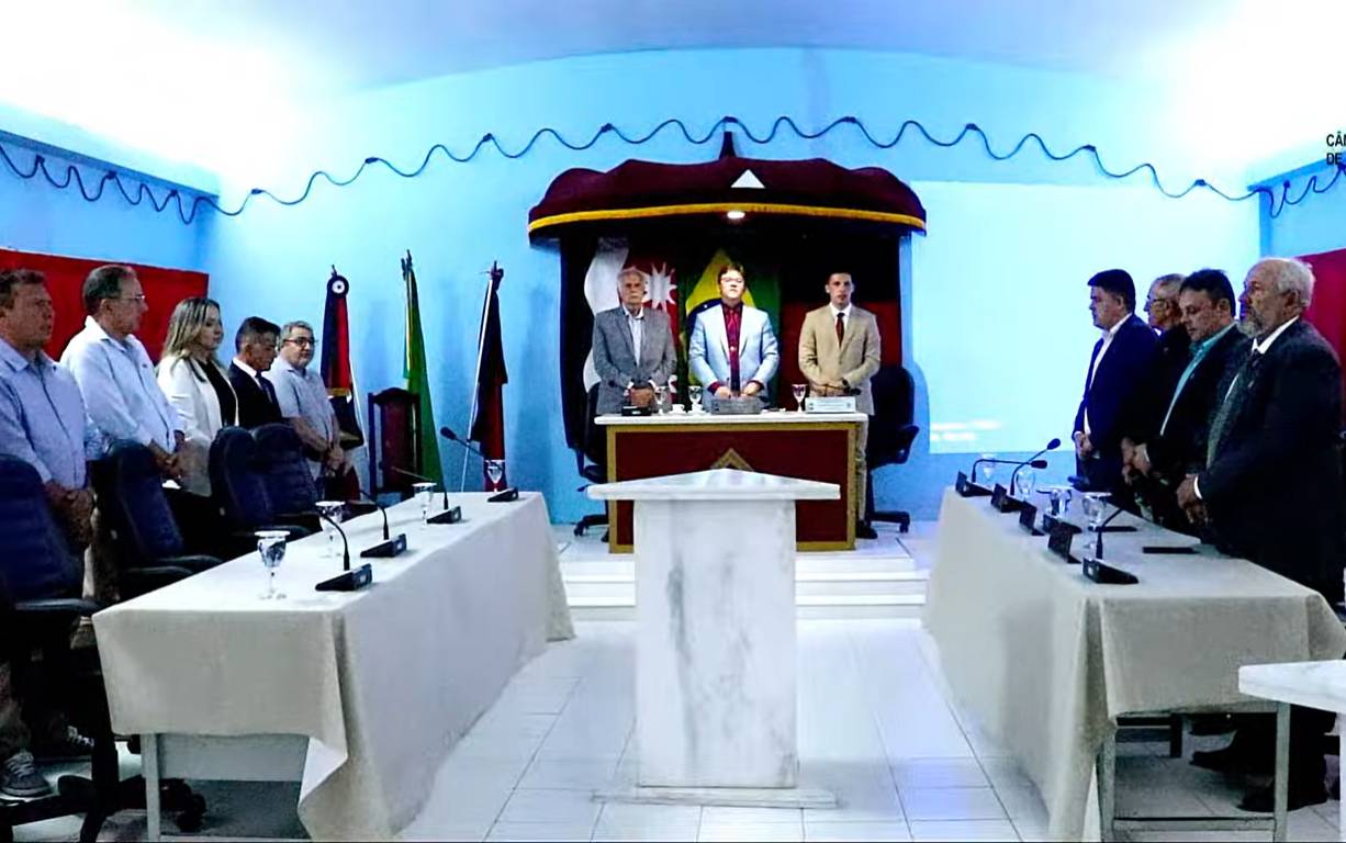No Dia do Vereador, Câmara Municipal presta homenagem a 138 parlamentares e ex-parlamentares com serviços prestados à sociedade santaluziense