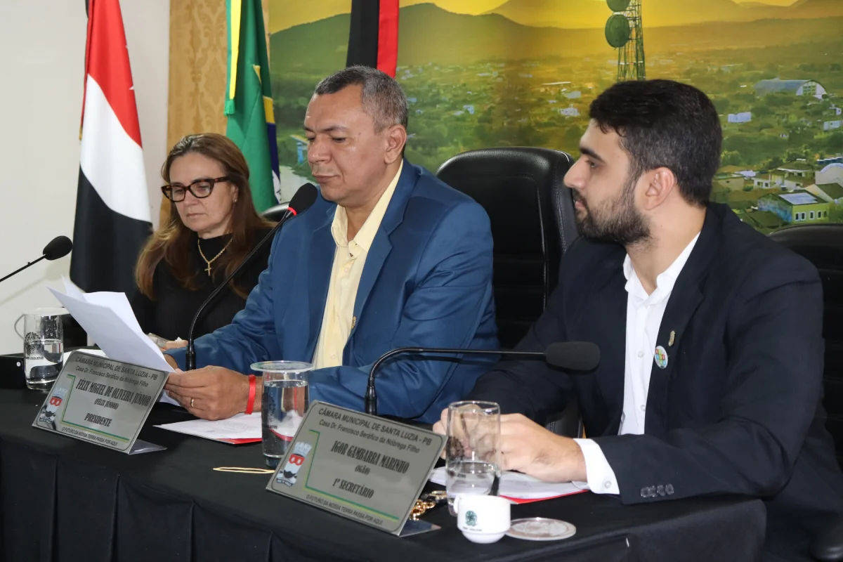 Câmara Municipal de Santa Luzia reabre os trabalhos com sessão produtiva e aprovação de resolução sobre jornada de servidores